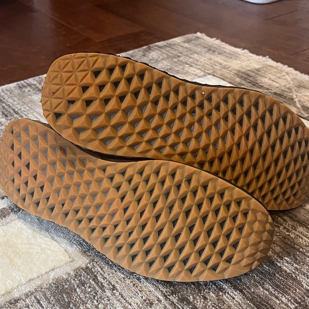 NOBULL Black Athletic Shoes - Picture 5 of 5